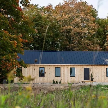 Hidden Acres Vestur Cabin